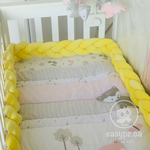 Tour de lit tressé pour berceau