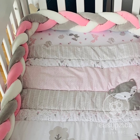 Tour de lit tressé pour berceau