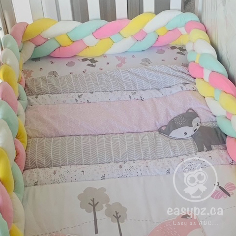 Tour de lit tressé pour berceau