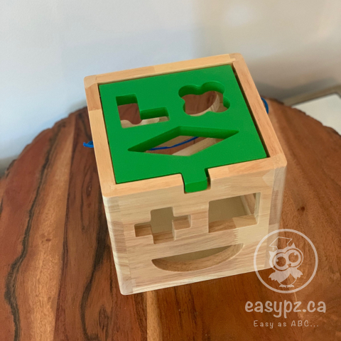 Cube en bois pour enfants - formes